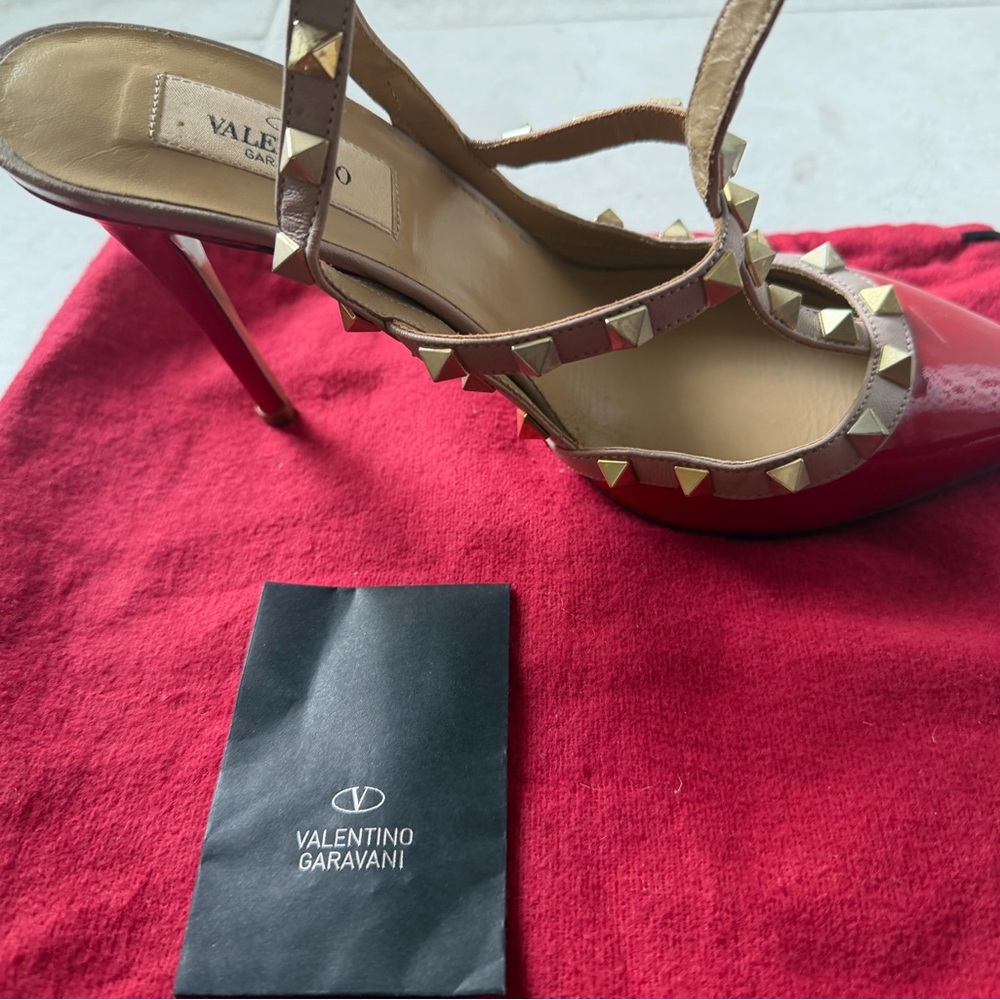 Valentino Garavani Red Patent Rockstud T-Strap Pumps with Nude Trim with bag - Picture 10 of 14